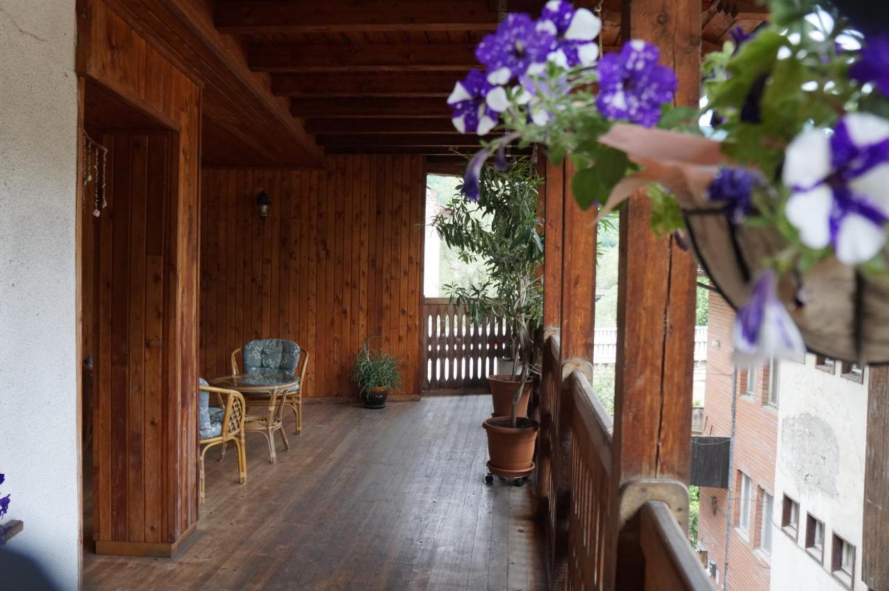 Home With The Veranda Tırnova Dış mekan fotoğraf